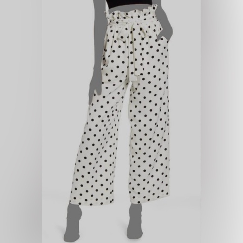 Sans Souci Black Polka Dot Paperbag Pants | Cropped | Size L